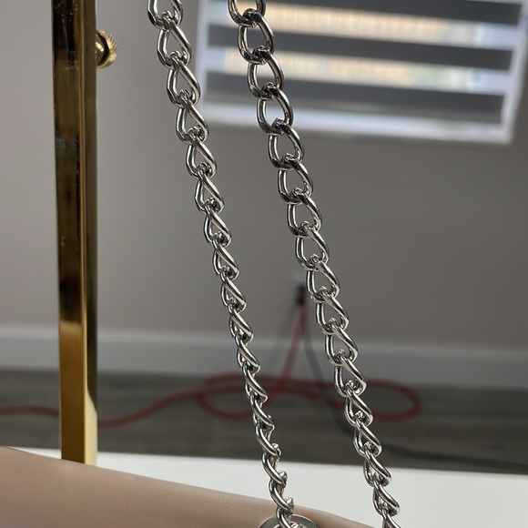 Badgley Mischka Metal Fringe Crossbody with Convertable Single-to-Double Strap - Picture 5 of 17